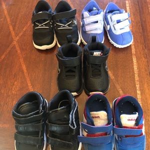 5 pairs infants sneakers, 2 adidas 3 Nike all very gently used